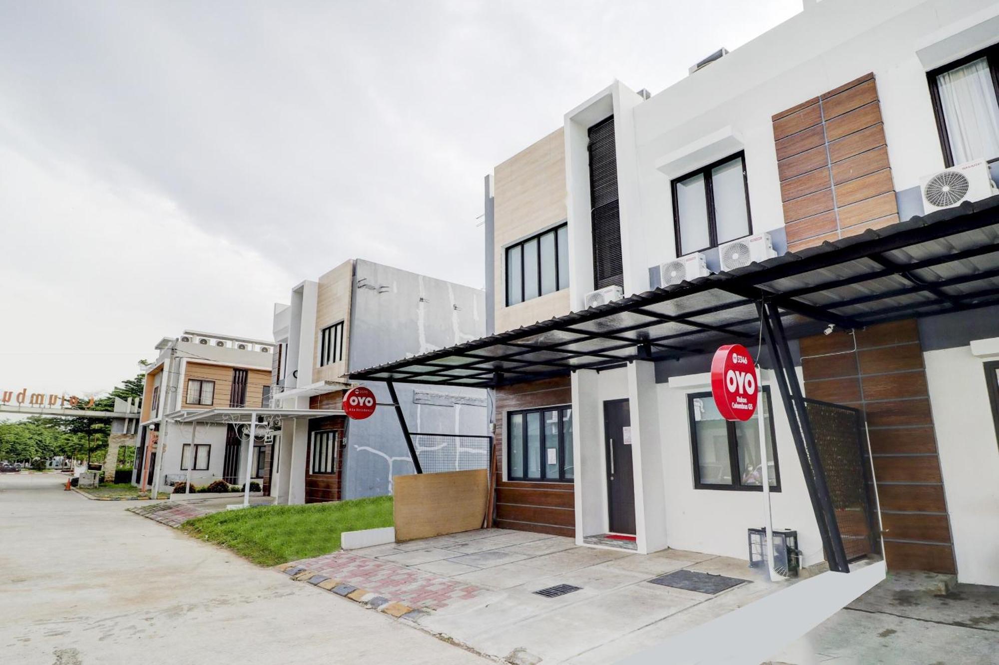 Oyo 90215 Ada Residence Telukjambe Exterior foto